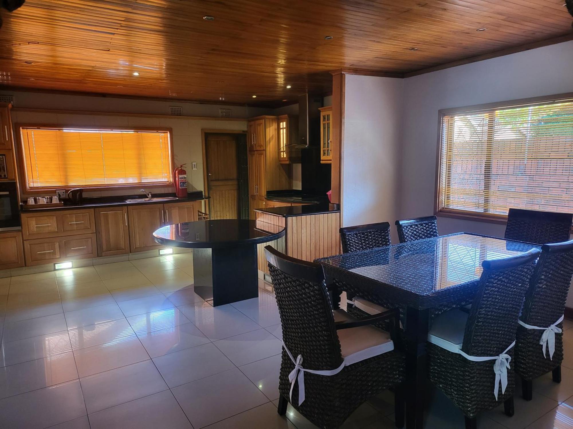 Emangunini Guest House 理查兹湾 外观 照片
