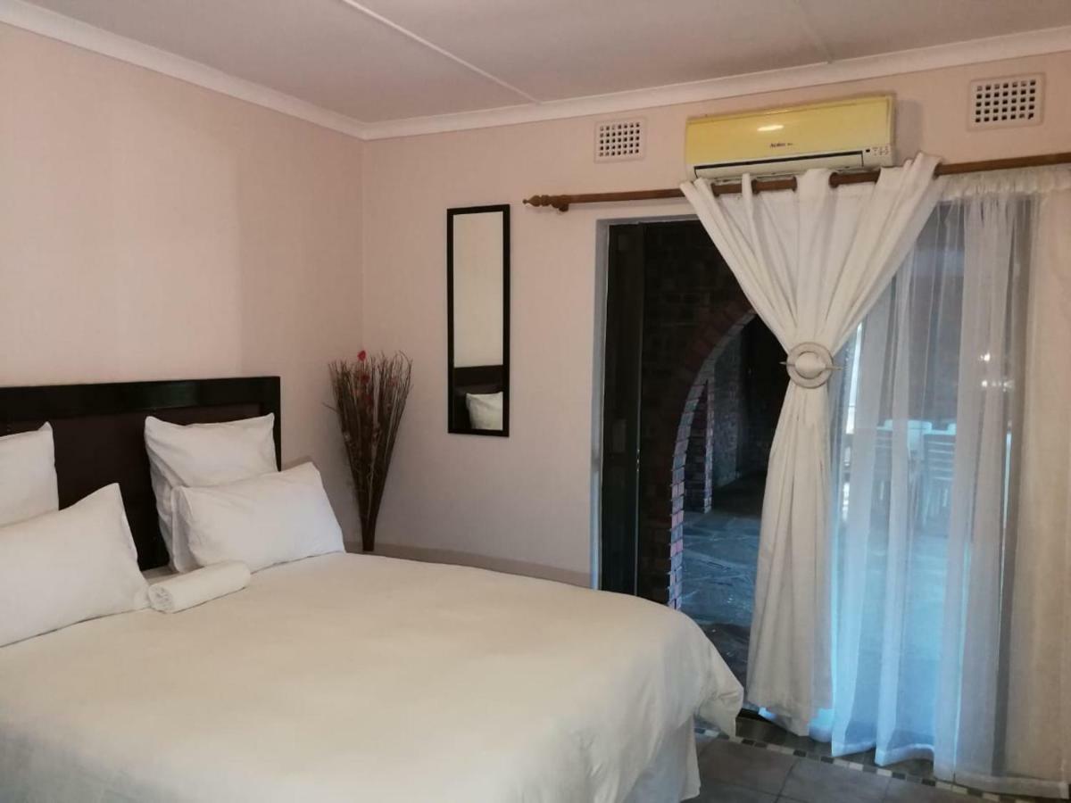 Emangunini Guest House 理查兹湾 外观 照片
