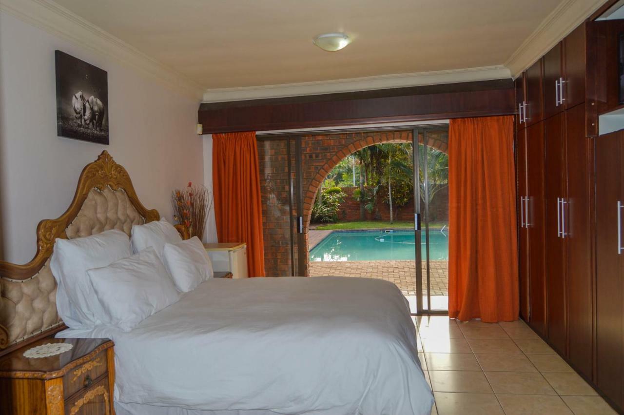 Emangunini Guest House 理查兹湾 外观 照片