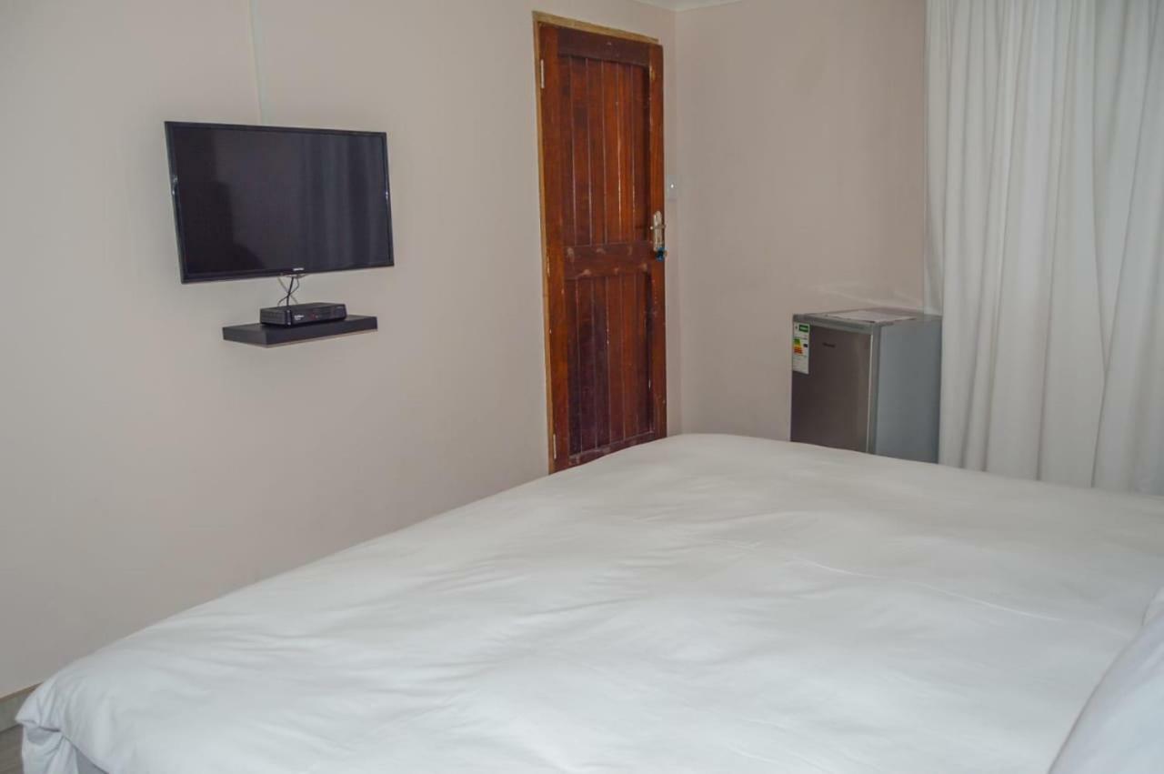 Emangunini Guest House 理查兹湾 外观 照片