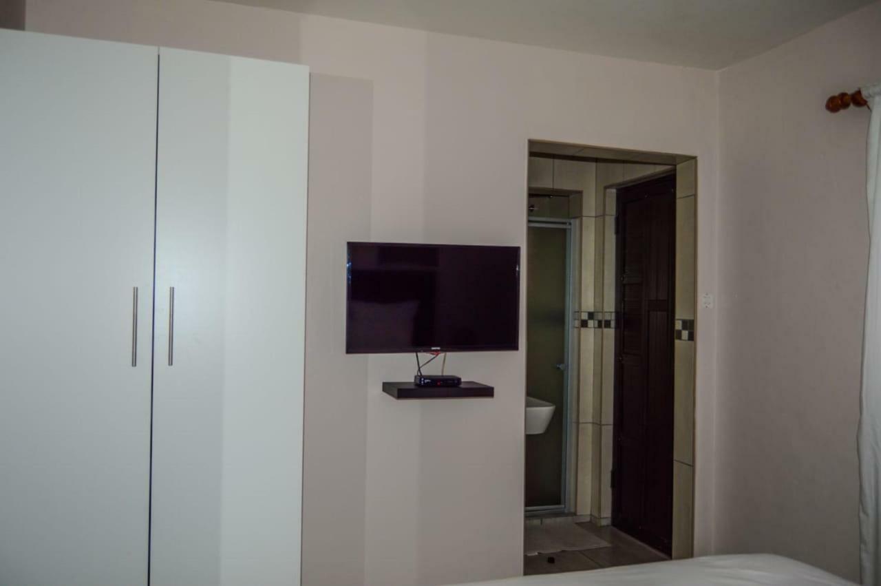 Emangunini Guest House 理查兹湾 外观 照片
