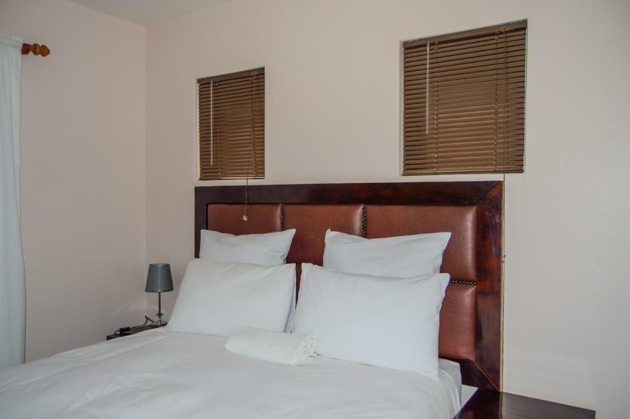 Emangunini Guest House 理查兹湾 外观 照片